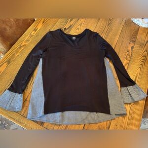 Bobeau Classic Black V-Neck Top